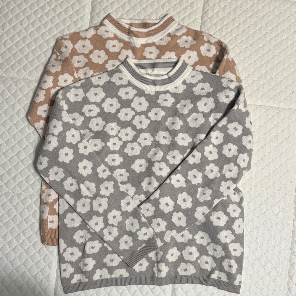 Floral Patterned Sweaters in Gray and Tan 
2 for 1!!!!